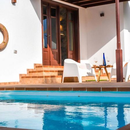 Agradable Y Familiar Con Piscina Casa Inima Villa Playa Blanca  Exterior photo